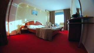 Отель Hotel Afrodita Венус Стандартный двухместный номер с 1 кроватью или 2 отдельными кроватями-2